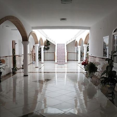 Готель Hostal Los Arcos Чипіона Екстер'єр фото