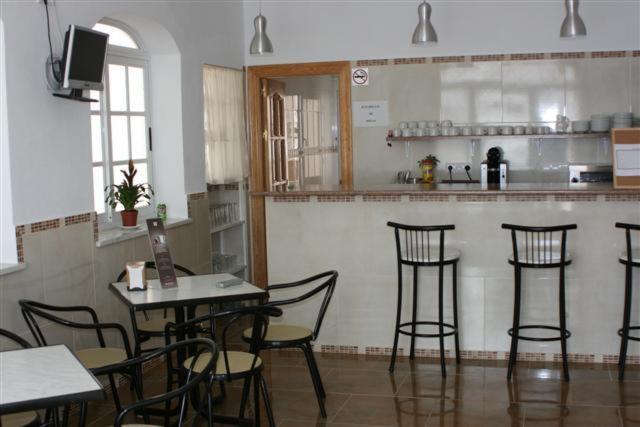 Готель Hostal Los Arcos Чипіона Екстер'єр фото